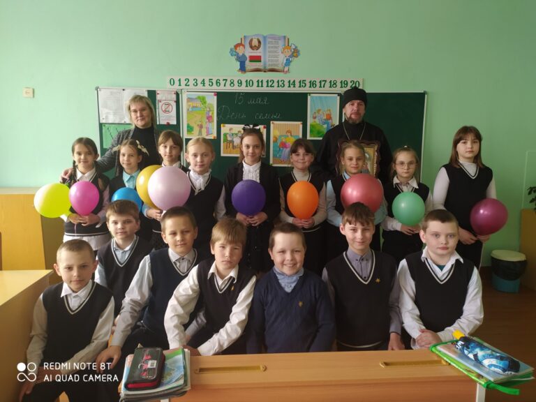 Встреча священнослужителя с учащимися Пальминской средней школы