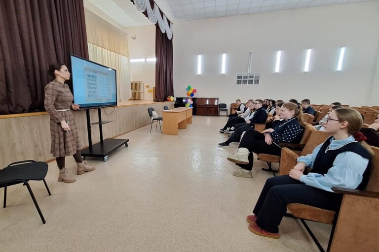 25 февраля в ГУО СШ 2 имени Соболевского г. Городка прошёл урок об истории возникновения славянской азбуки и книгопечатания