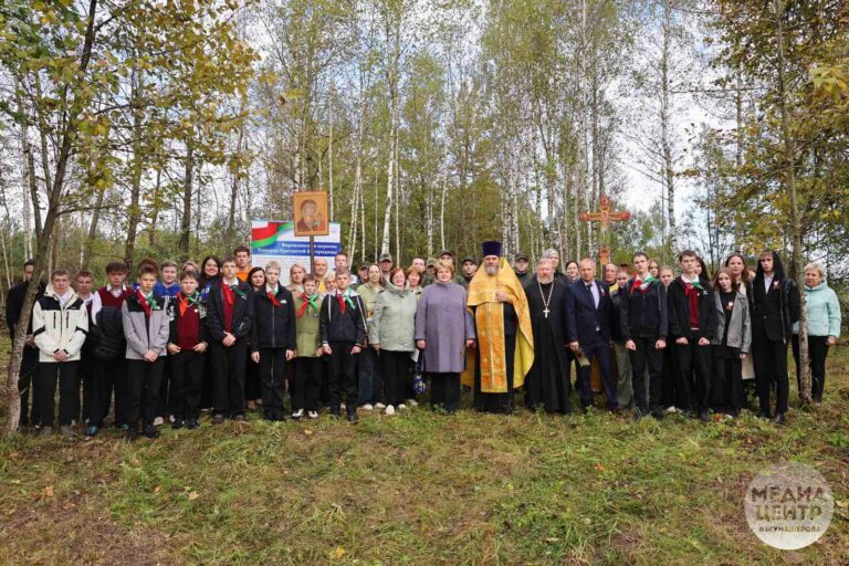 В рамках празднования Дня народного единства и 81-й годовщины освобождения Беларуси от немецко-фашистских захватчиков состоялся торжественный митинг