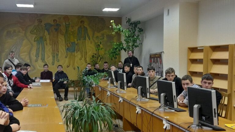18 декабря в Городокском Аграрно-техническом колледже прошел кураторский час на тему «Рождество Христово»