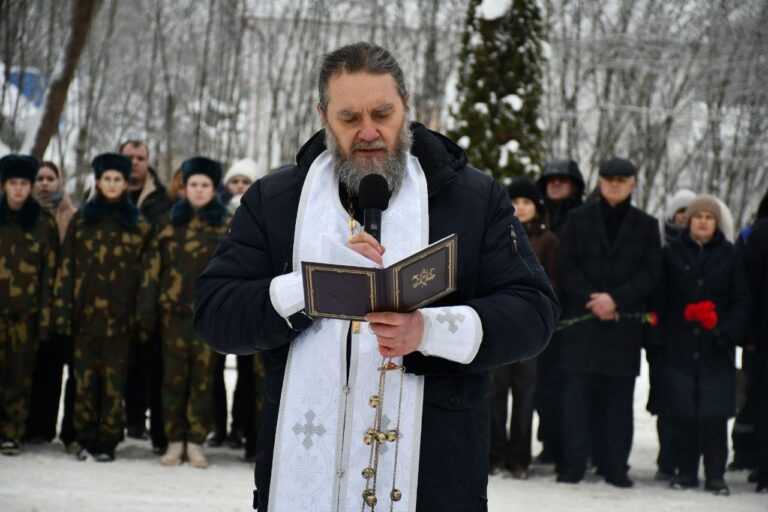 13 февраля в Городке прошел митинг-реквием, посвященный 37-летию вывода советских войск из Афганистана